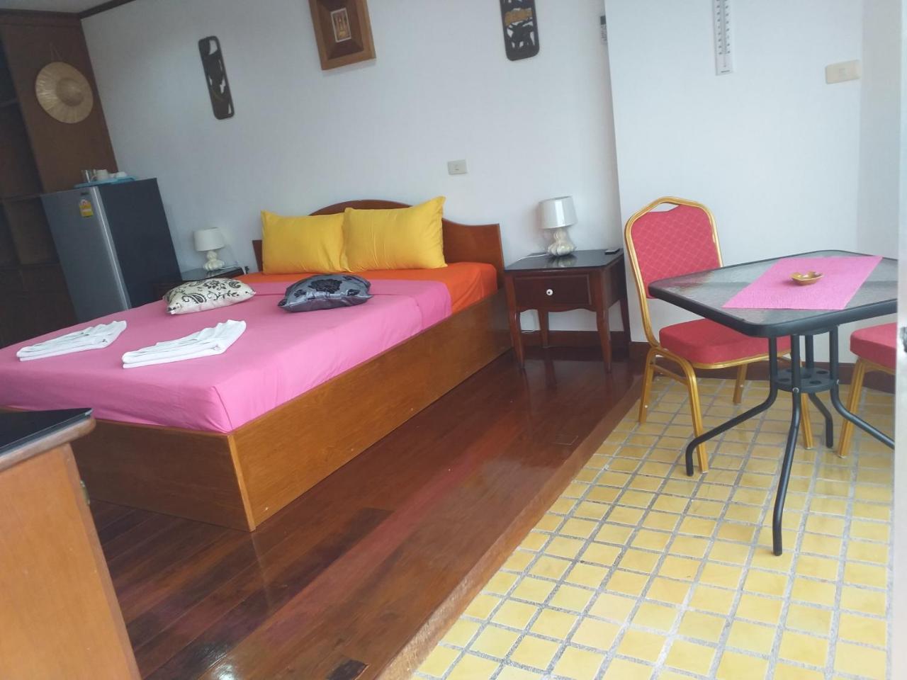 B&B View Talay 1B Studio Jomtien Pattaya Exterior photo